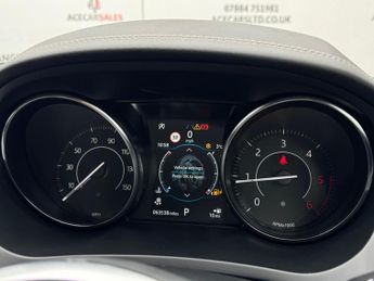 Jaguar E-PACE 2.0 D180 R-Dynamic SE Auto AWD Euro 6 (s/s) 5dr