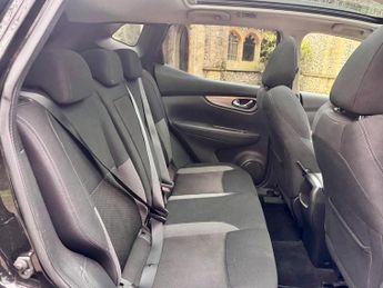 Nissan Qashqai 1.7 dCi N-Connecta CVT 4WD Euro 6 (s/s) 5dr