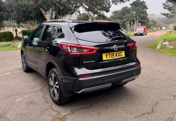 Nissan Qashqai 1.7 dCi N-Connecta CVT 4WD Euro 6 (s/s) 5dr