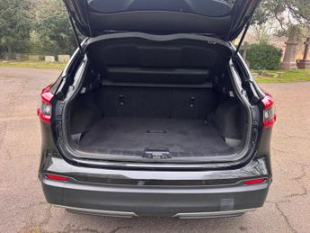 Nissan Qashqai 1.7 dCi N-Connecta CVT 4WD Euro 6 (s/s) 5dr