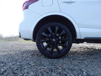 Nissan Qashqai 1.3 DIG-T n-tec DCT Auto Euro 6 (s/s) 5dr