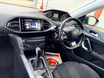 Peugeot 308 1.2 PureTech Allure EAT Euro 6 (s/s) 5dr