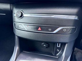 Peugeot 308 1.2 PureTech Allure EAT Euro 6 (s/s) 5dr