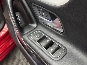 Mercedes-Benz CLA 1.3 CLA180 AMG Line (Executive) Coupe 7G-DCT Euro 6 (s/s) 4dr