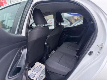 Toyota Yaris 1.5 VVT-h Icon E-CVT Euro 6 (s/s) 5dr