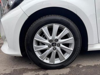 Toyota Yaris 1.5 VVT-h Icon E-CVT Euro 6 (s/s) 5dr