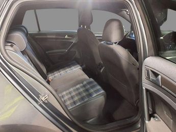 Volkswagen Golf 1.4 TSI 8.7kWh GTE Advance DSG Euro 6 (s/s) 5dr