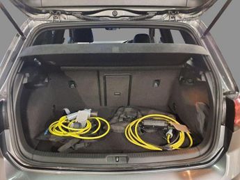Volkswagen Golf 1.4 TSI 8.7kWh GTE Advance DSG Euro 6 (s/s) 5dr