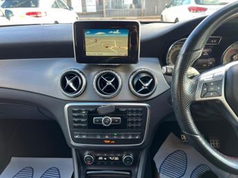 Mercedes-Benz GLA 2.0 GLA250 AMG Line (Premium Plus) 7G-DCT 4MATIC Euro 6 (s/s) 5d