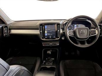 Volvo XC40 2.0 D3 Momentum SUV 5dr Diesel Manual Euro 6 (s/s) (150 ps)