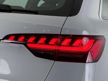 Audi A4 Avant 2.0 TDI 30 S line S Tronic Euro 6 (s/s) 5dr