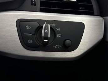 Audi A4 2.0 TFSI 35 S line S Tronic Euro 6 (s/s) 4dr