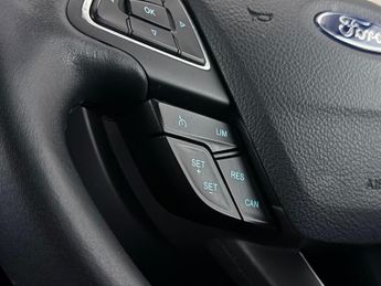 Ford Grand C-Max 1.5 TDCi Titanium Powershift Euro 6 (s/s) 5dr (Nav)