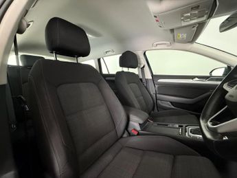 Volkswagen Passat 2.0 TDI EVO SE Nav DSG Euro 6 (s/s) 5dr