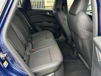 Audi Q4 e-tron 40 S line Auto 5dr 82kWh