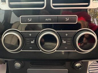 Land Rover Range Rover 4.4 SD V8 Vogue Auto 4WD Euro 6 (s/s) 5dr