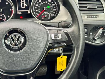 Volkswagen Golf 1.6 TDI BlueMotion Tech SE DSG Euro 5 (s/s) 5dr