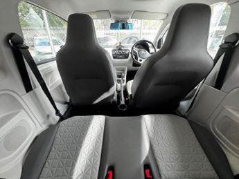 Volkswagen up! 1.0 BlueMotion Tech High up! Hatchback 3dr Petrol ASG Euro 6 (s/