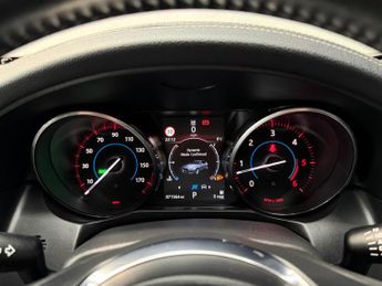 Jaguar XF 2.0d R-Sport Auto Euro 6 (s/s) 4dr