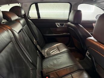 Jaguar XF 2.2d Luxury Sportbrake Auto Euro 5 (s/s) 5dr
