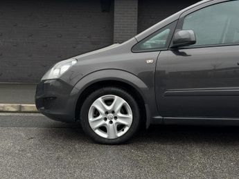 Vauxhall Zafira 1.6 16V Exclusiv Euro 5 5dr