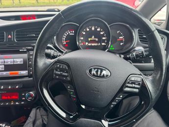 Kia Ceed 1.6 GDi 4 Tech DCT Euro 5 5dr