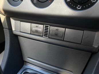 Ford Focus 1.6 TDCi DPF Sport 5dr