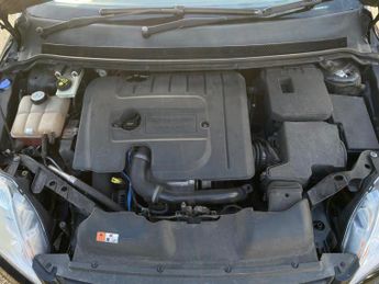 Ford Focus 1.6 TDCi DPF Sport 5dr