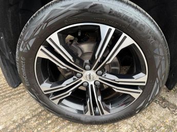 Volvo XC40 2.0 T4 Inscription SUV 5dr Petrol Auto AWD Euro 6 (s/s) (190 ps)