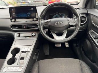 Hyundai Kona 64kWh Premium SUV 5dr Electric Auto (7kW Charger) (204 ps)