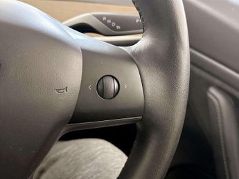 Tesla Model 3 (Dual Motor) Long Range Saloon 4dr Electric Auto 4WDE (346 ps)