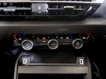 Citroen C4 1.5 BlueHDi Shine Plus Hatchback 5dr Diesel EAT8 Euro 6 (s/s) (1