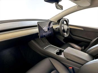 Tesla Model Y (Dual Motor) Long Range SUV 5dr Electric Auto 4WDE (384 bhp)