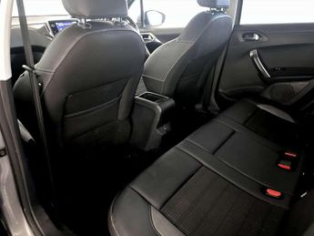 Peugeot 2008 1.2 PureTech GPF Allure SUV 5dr Petrol EAT Euro 6 (s/s) (110 ps)