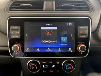 Nissan Leaf 39kWh Acenta Hatchback 5dr Electric Auto (150 ps)