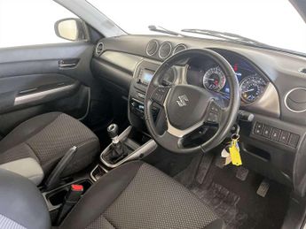 Suzuki Vitara 1.4 Boosterjet MHEV SZ4 SUV 5dr Petrol Hybrid Manual Euro 6 (s/s