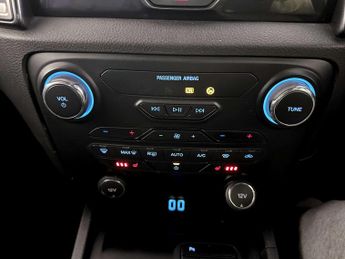 Ford Ranger 2.0 EcoBlue Wildtrak Pickup Double Cab 4dr Diesel Auto 4WD Euro 