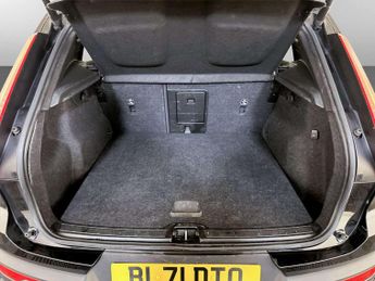 Volvo XC40 1.5h T4 Recharge 10.7kWh Plus SUV 5dr Petrol Plug-in Hybrid Auto