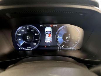 Volvo XC40 1.5h T4 Recharge 10.7kWh Plus SUV 5dr Petrol Plug-in Hybrid Auto