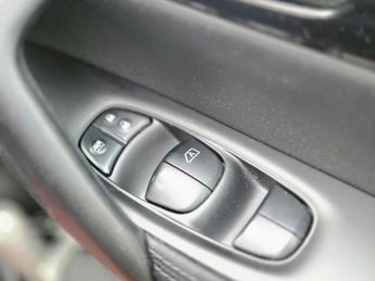 Nissan Qashqai 1.2 DIG-T Acenta XTRON 2WD Euro 6 (s/s) 5dr