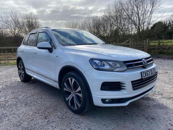 Volkswagen Touareg 3.0 TDI V6 BlueMotion Tech R-Line Tiptronic 4WD Euro 5 (s/s) 5dr