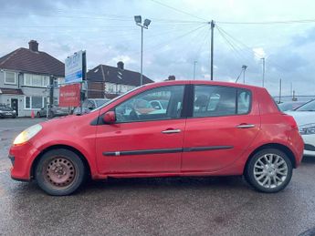 Renault Clio 1.2 TCe 16v Dynamique 5dr