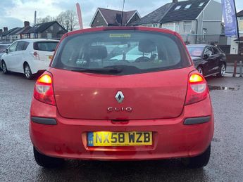 Renault Clio 1.2 TCe 16v Dynamique 5dr
