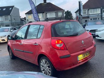 Renault Clio 1.2 TCe 16v Dynamique 5dr