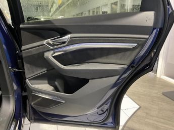 Audi E-Tron BLACK EDITION 55 QUAT