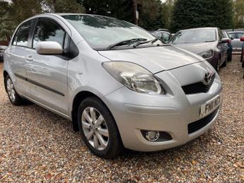 Toyota Yaris 1.33 Dual VVT-i T Spirit Euro 5 (s/s) 5dr