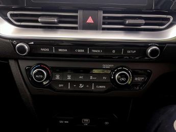 Kia Niro 64kWh 2 SUV 5dr Electric Auto (201 bhp)