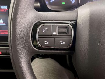 Citroen C3 1.2 PureTech PLUS Hatchback 5dr Petrol Manual Euro 6 (s/s) (83 p