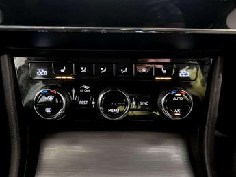 Skoda Superb 1.4 TSI iV 13kWh SE L Estate 5dr Petrol Plug-in Hybrid DSG Euro 