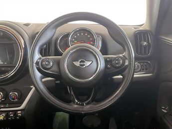 MINI Countryman 1.5 7.6kWh Cooper SE SUV 5dr Petrol Plug-in Hybrid Auto ALL4 Eur